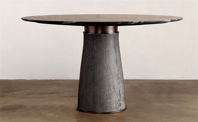 西餐厅现代轻奢实木桌脚不锈钢装饰大理石餐桌