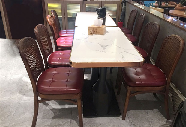 主题湘菜馆餐桌椅定制_张粿老餐厅桌椅