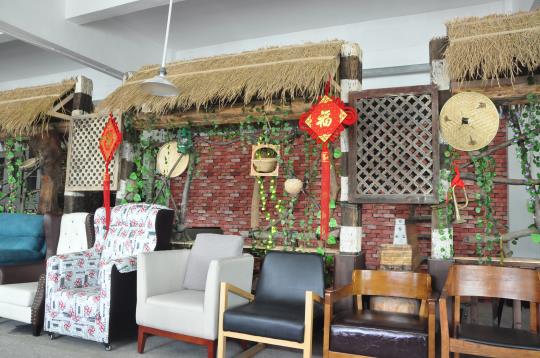  餐饮家具