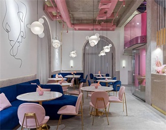 一家温柔与野蛮和谐结合餐厅空间设计