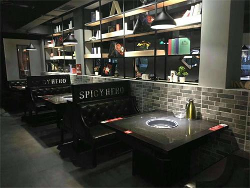麻辣英雄重庆老火锅龙岗店餐厅家具