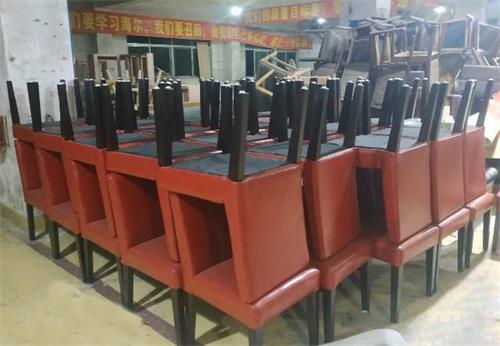 台湾火锅店专用餐桌椅有哪些特点？--海德利家具