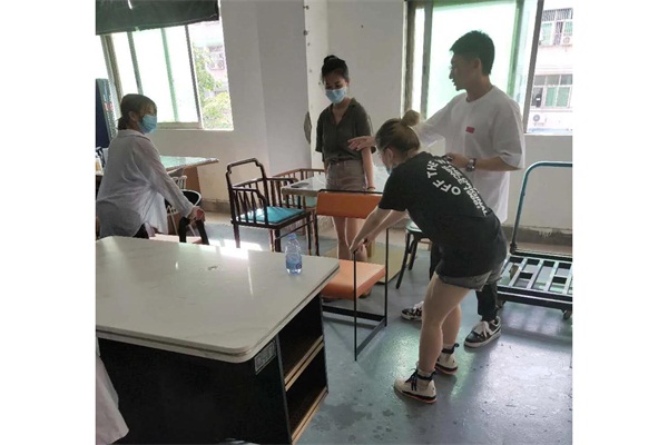一流设计团队是如何挑选餐饮家具的？